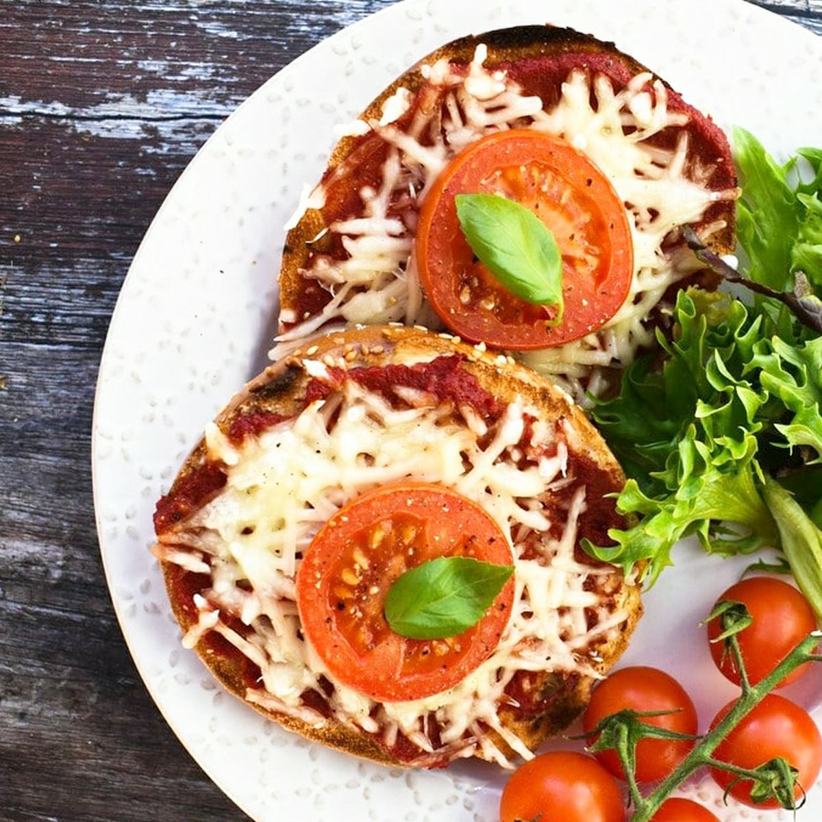 Easy Vegan New York Deli Sandwich theveganlunchbox.co.uk