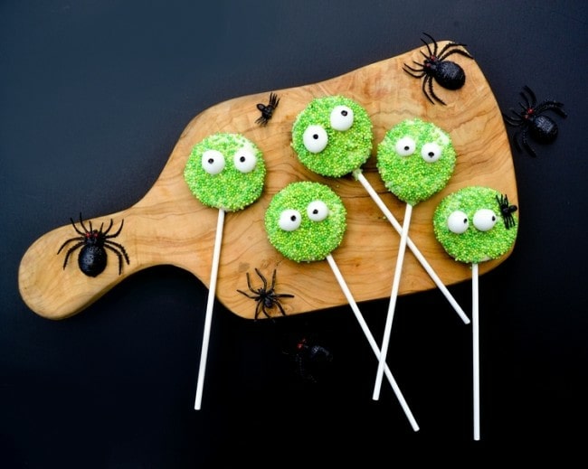 Oreo-Monster-Pops-for-Halloween.