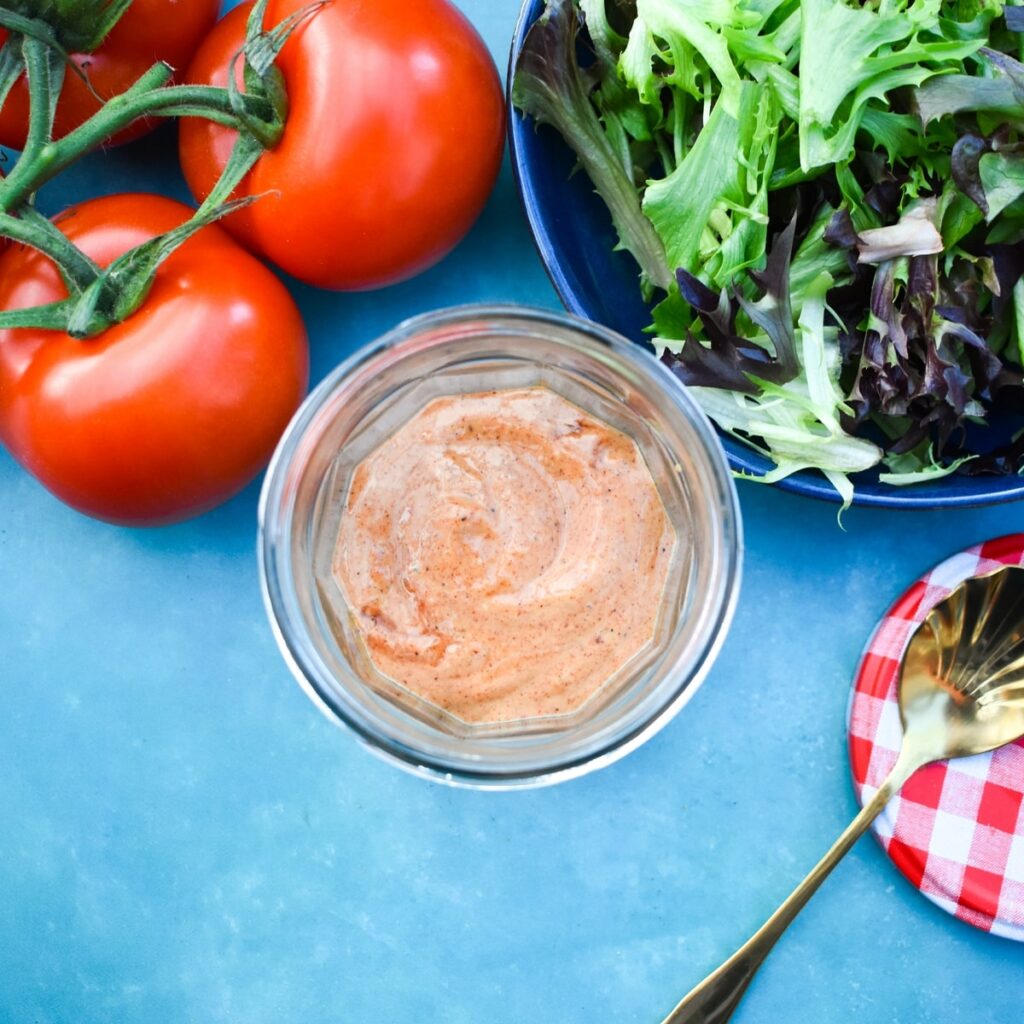 easy homemade dairy-free firecraker mayo.