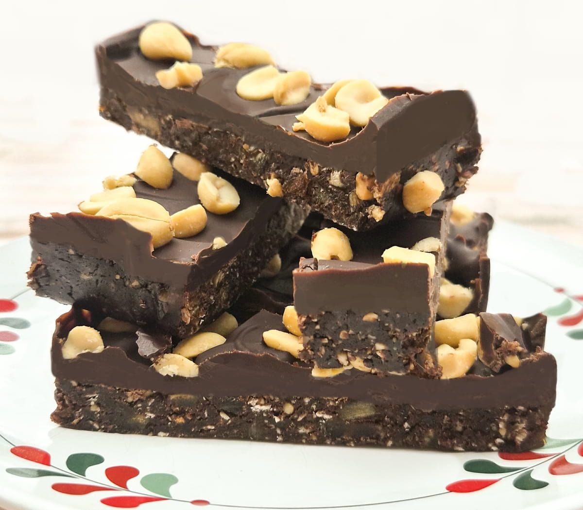 Peanut butter and date snack bars - no bake recipe.