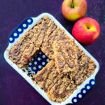 vegan apple and cinnamon flapjacks.